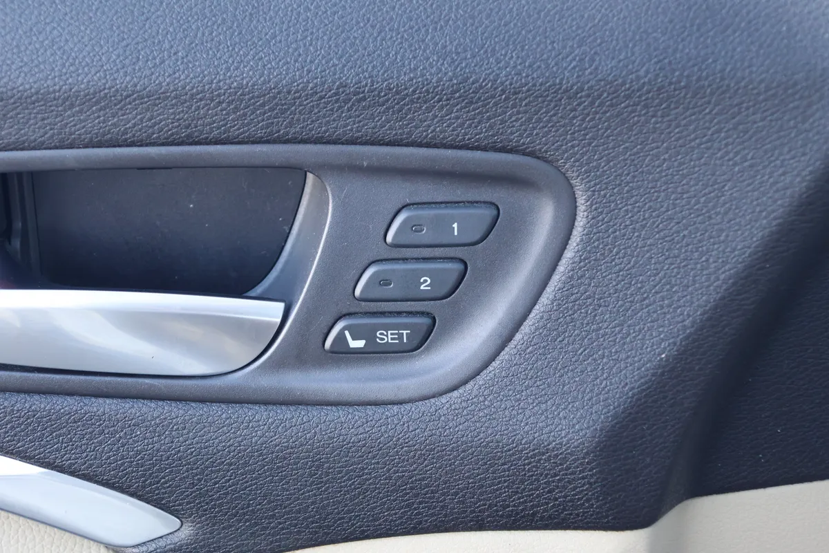 2014 Acura MDX Tech/Entertainment Pkg thumbnail 12