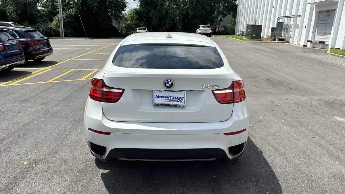 2014 BMW X6 xDrive50i thumbnail 8