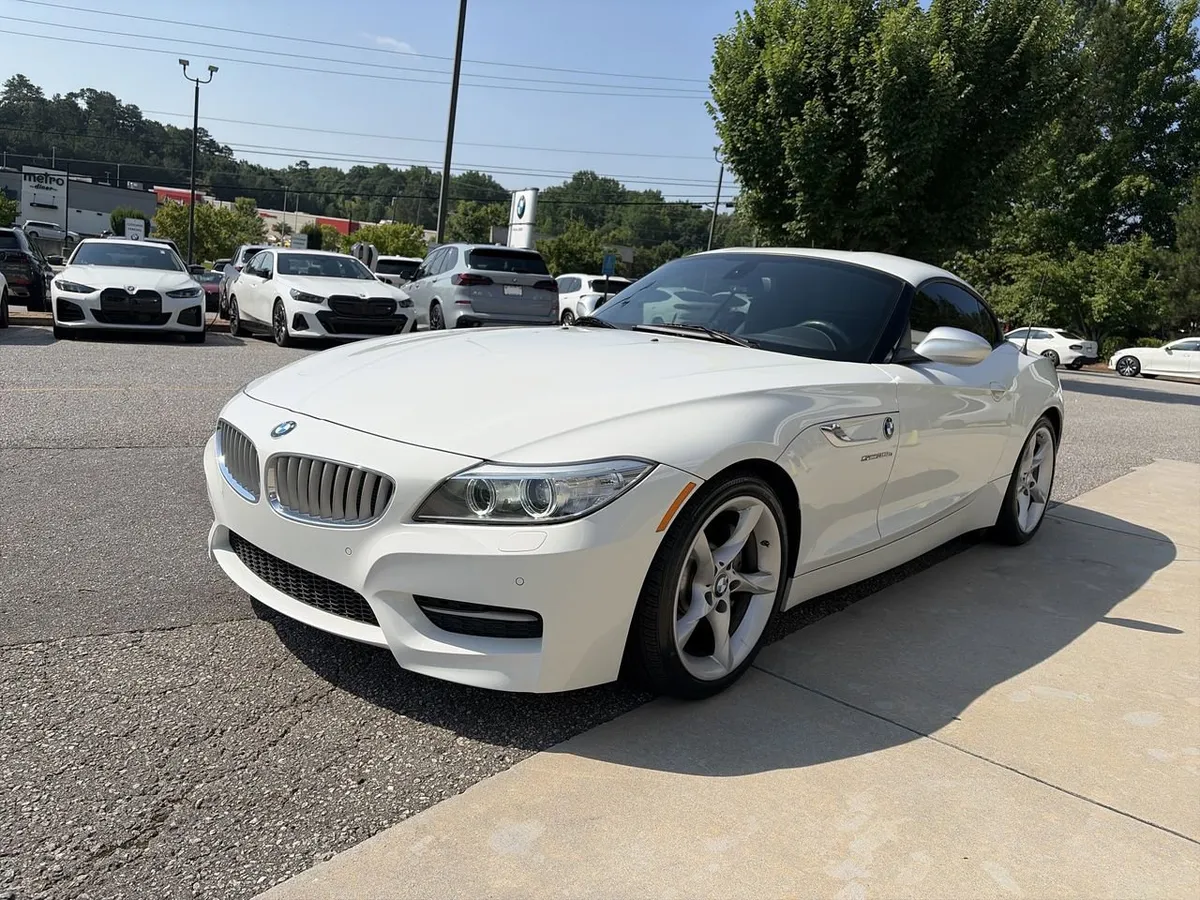 2014 BMW Z4 sDrive35is thumbnail 4