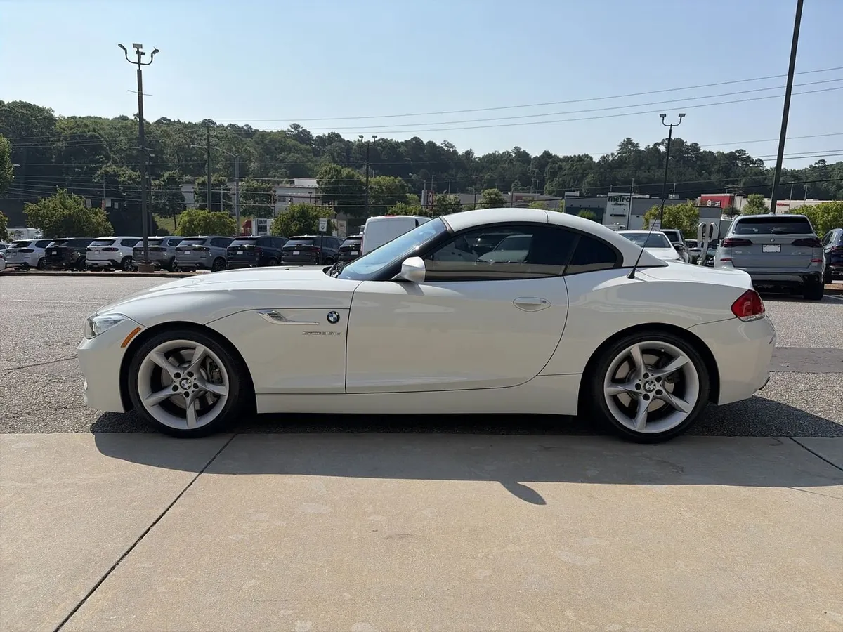 2014 BMW Z4 sDrive35is thumbnail 5