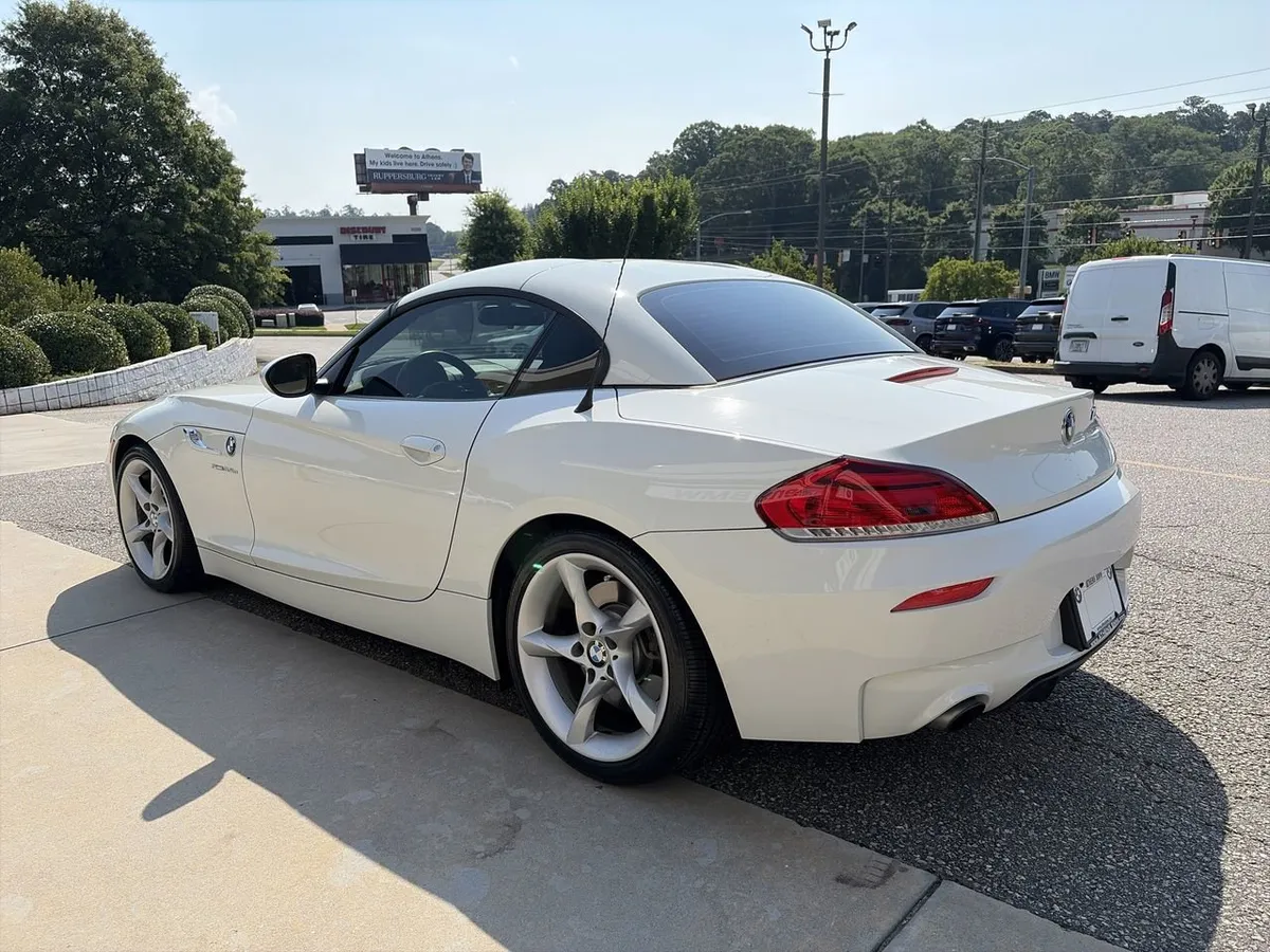 2014 BMW Z4 sDrive35is thumbnail 6