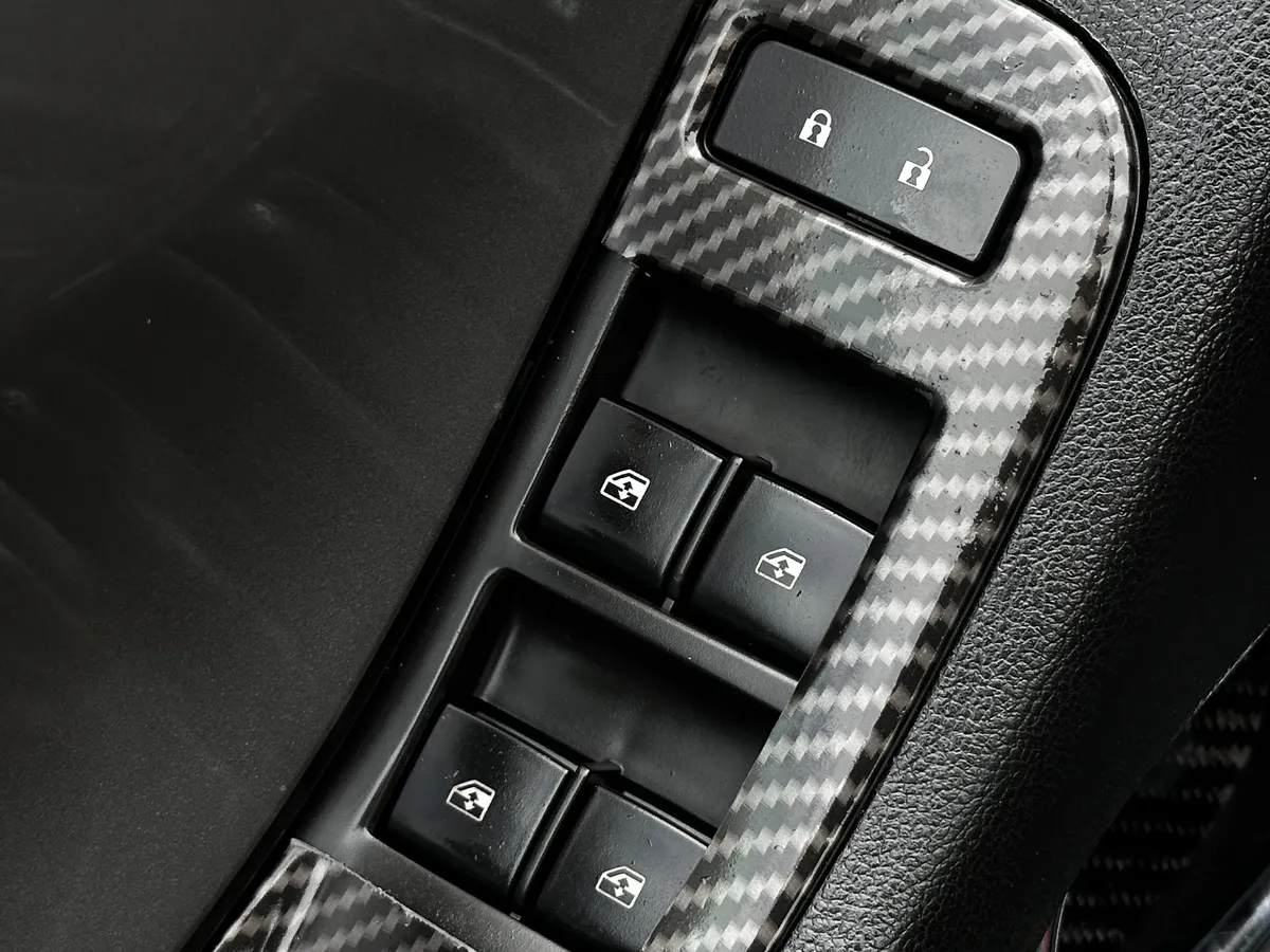 2014 Chevrolet Camaro LT thumbnail 13