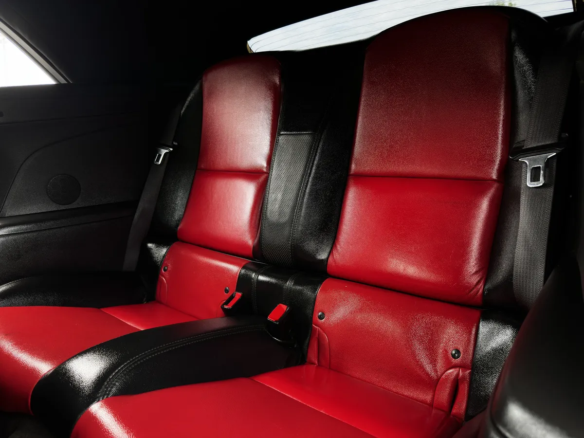 2014 Chevrolet Camaro LT thumbnail 28