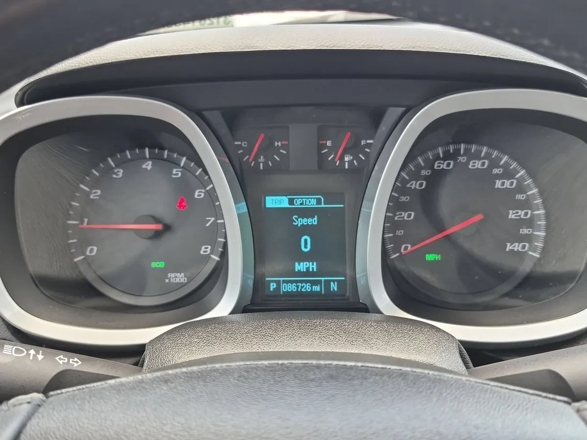 2014 Chevrolet Equinox LT thumbnail 11