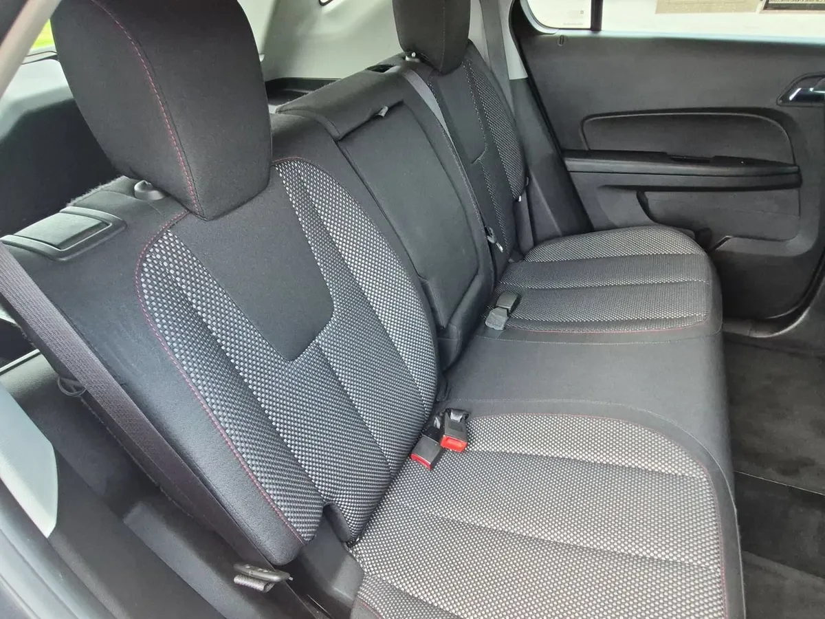 2014 Chevrolet Equinox LT thumbnail 25