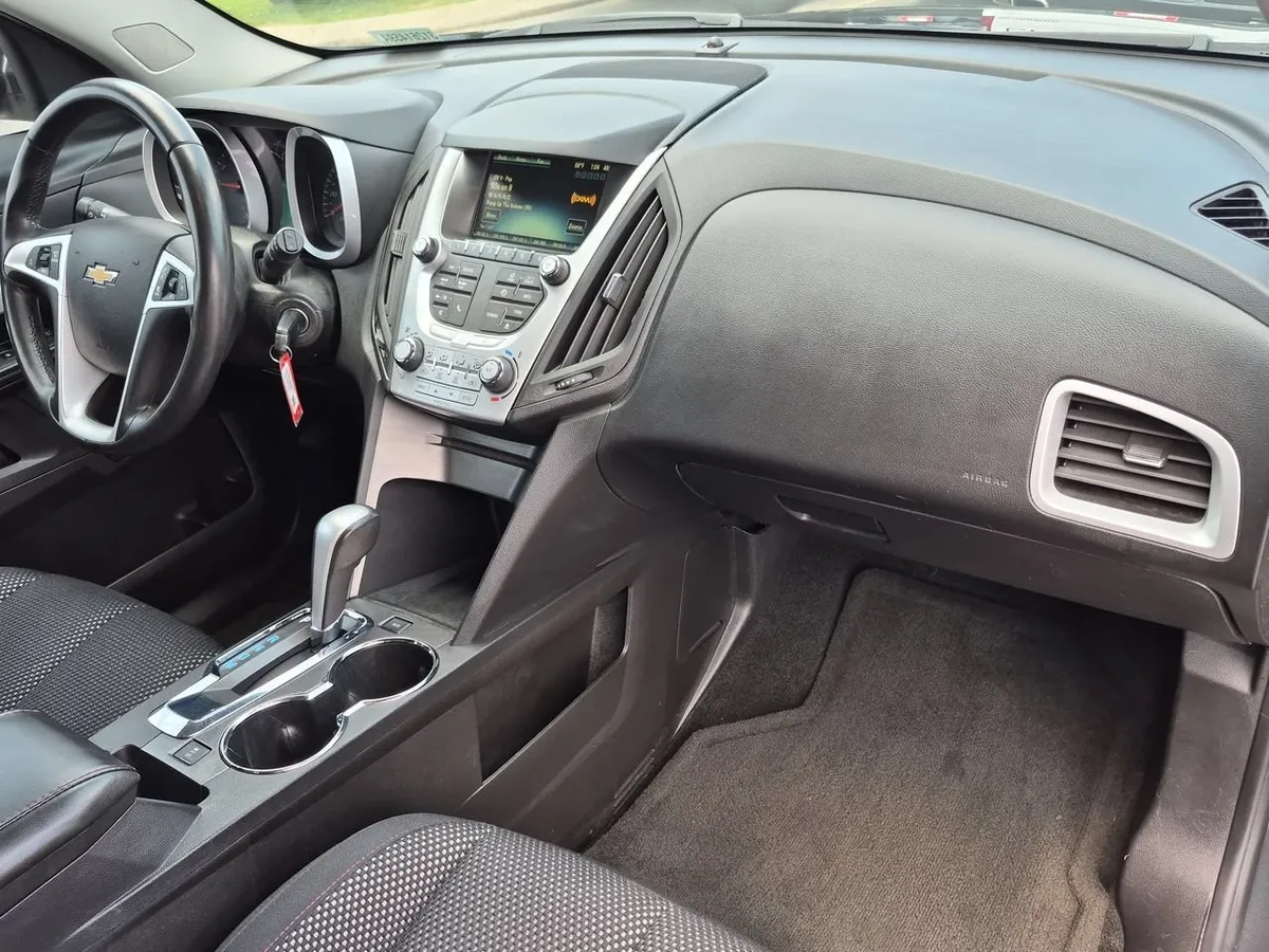 2014 Chevrolet Equinox LT thumbnail 27