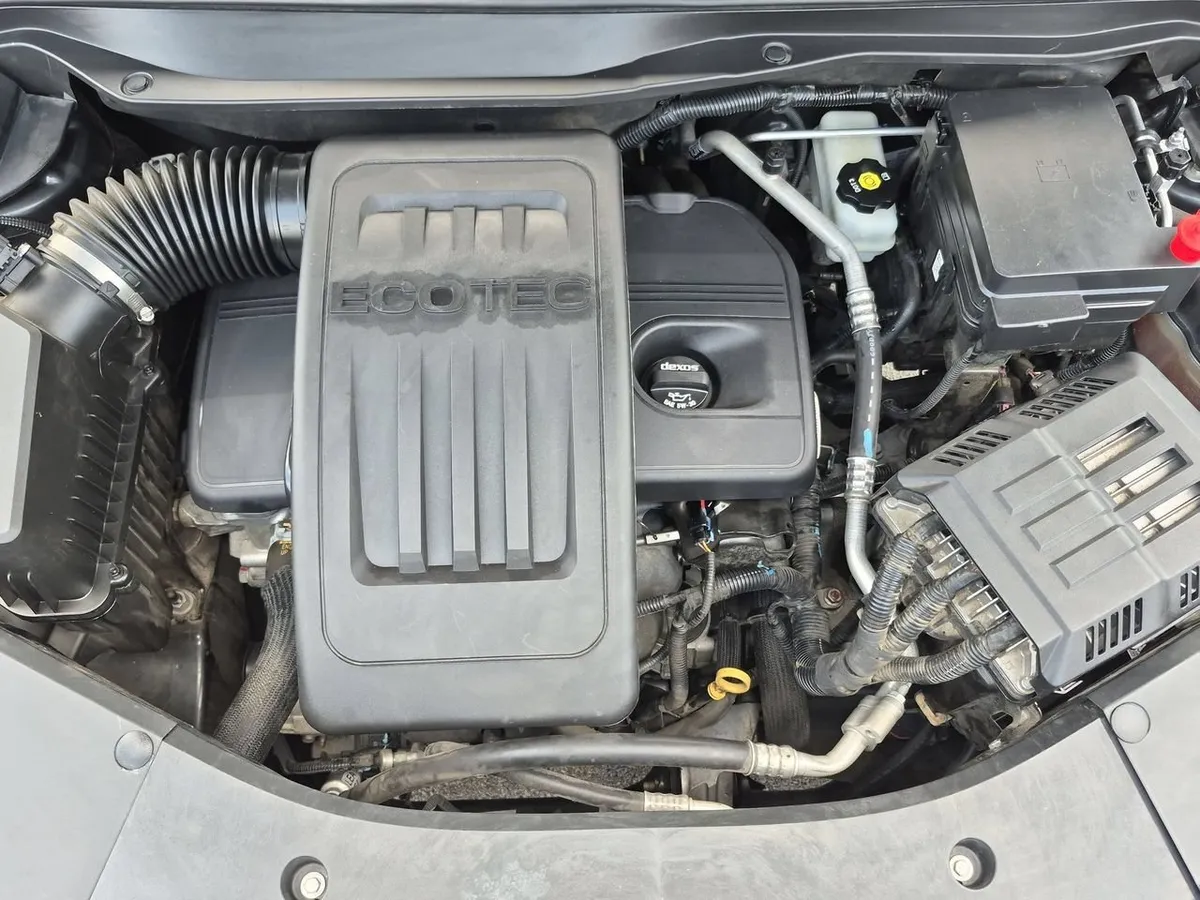 2014 Chevrolet Equinox LT thumbnail 28