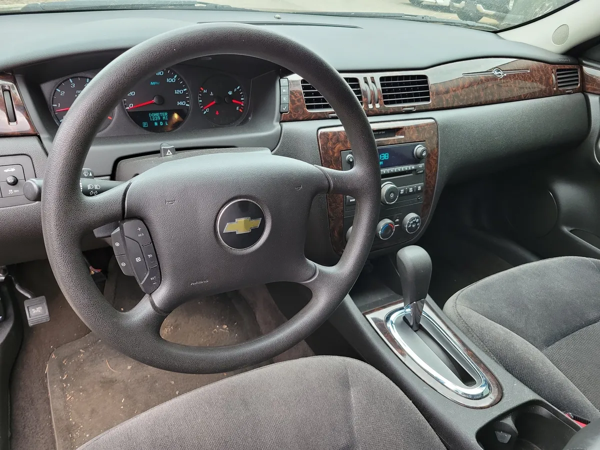 2014 Chevrolet Impala Limited LS thumbnail 10