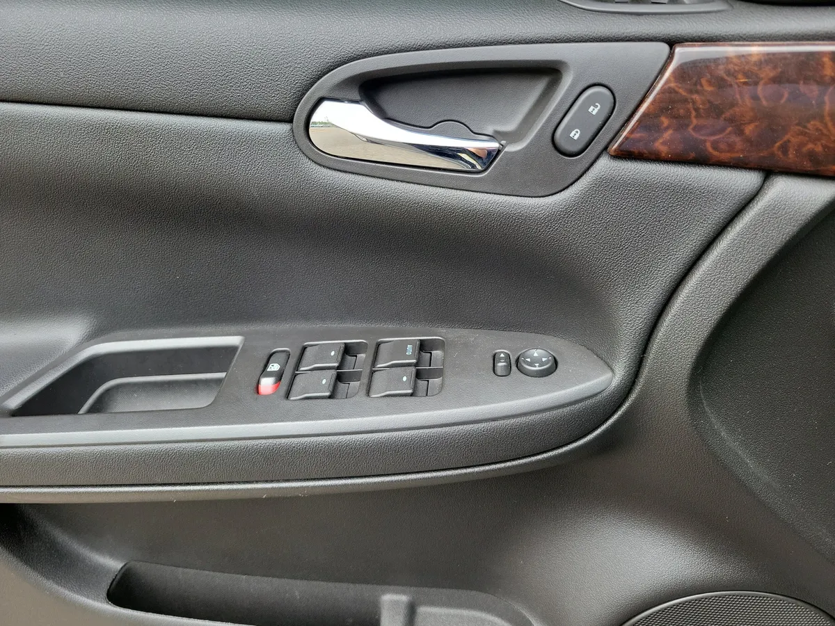2014 Chevrolet Impala Limited LS thumbnail 23