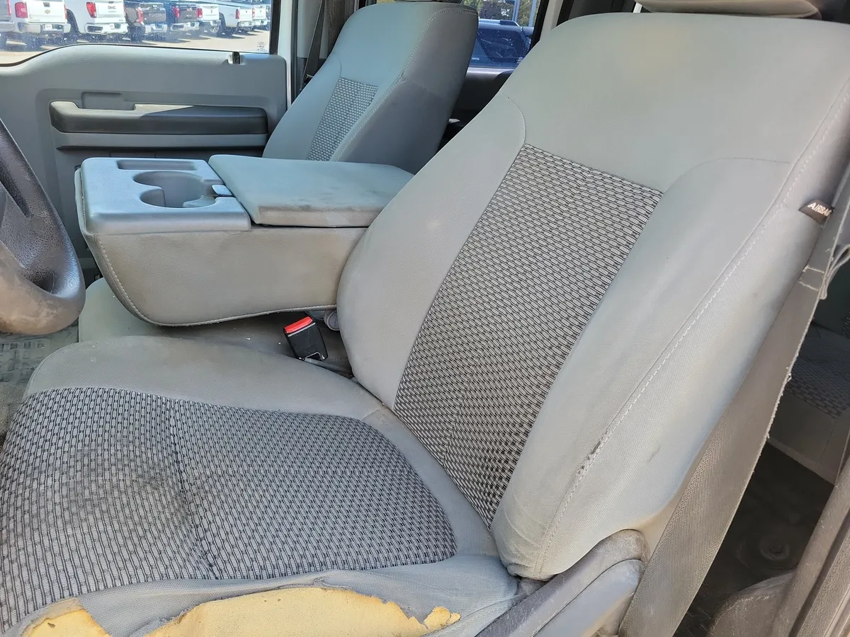 2014 Ford F-250 XLT thumbnail 11