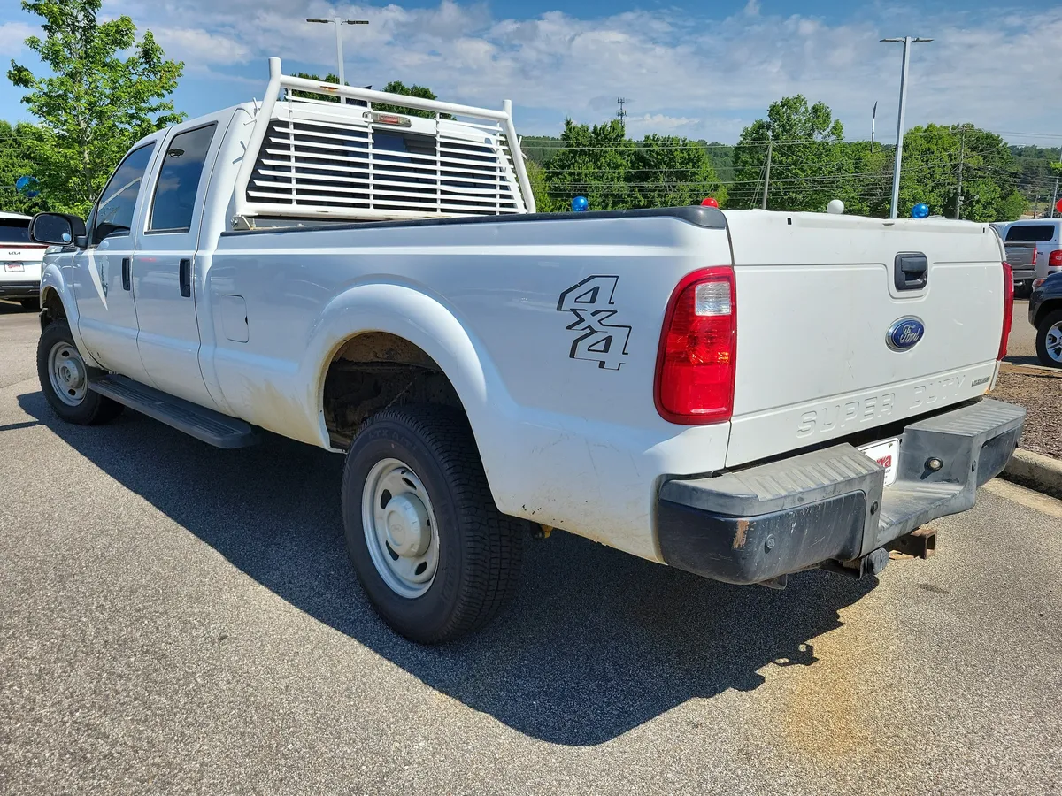 2014 Ford F-250 XLT thumbnail 3