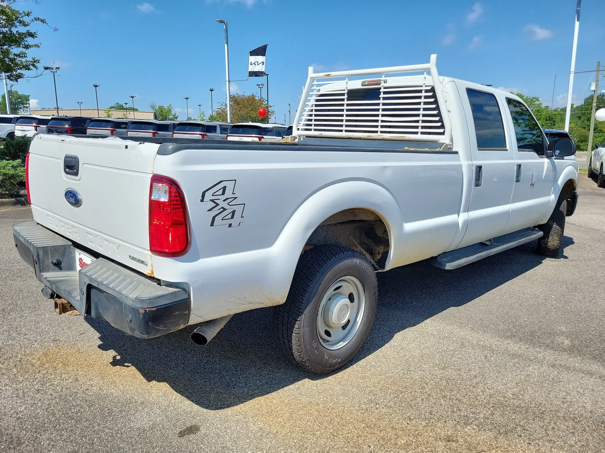 2014 Ford F-250 XLT thumbnail 5