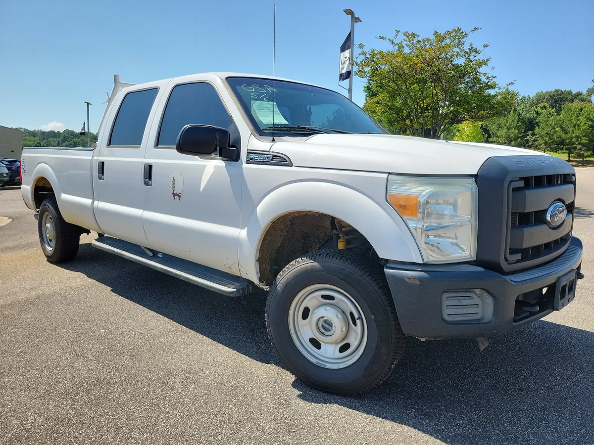 2014 Ford F-250 XLT thumbnail 7