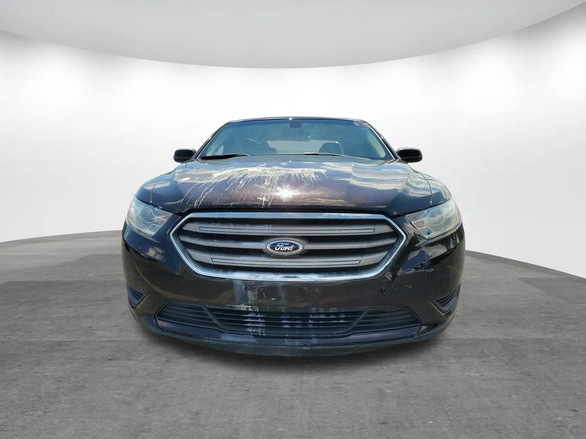 2014 Ford Taurus SE thumbnail 15