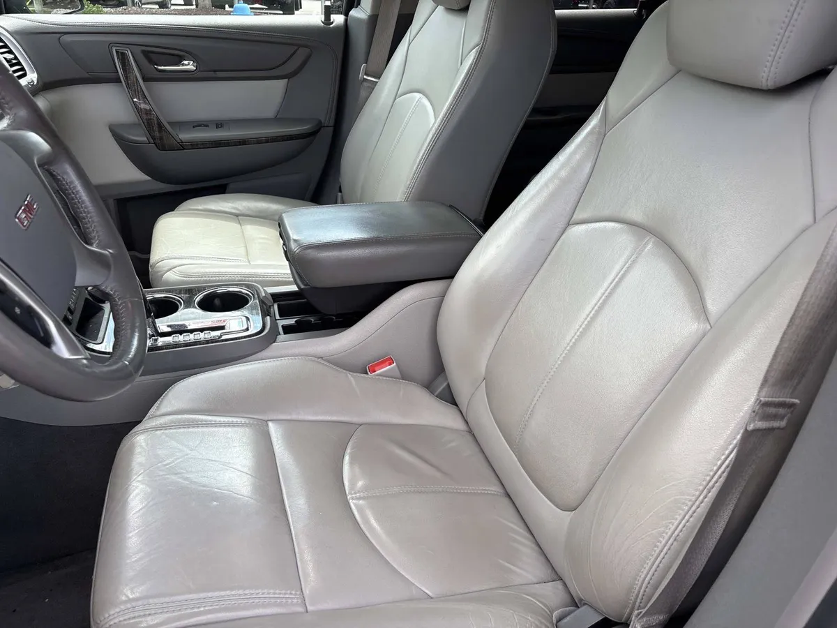 2014 GMC Acadia SLT thumbnail 14