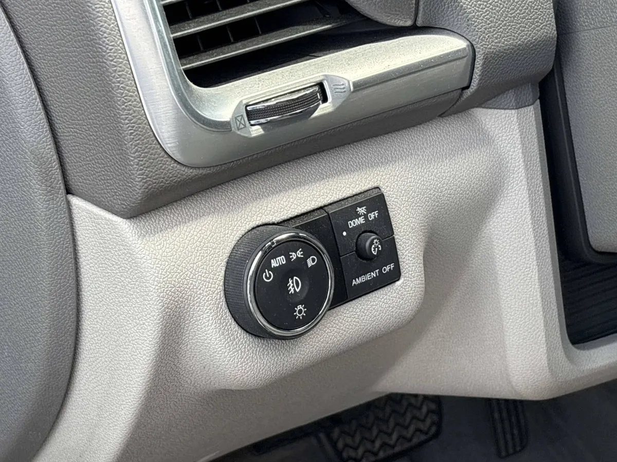 2014 GMC Acadia SLT thumbnail 18