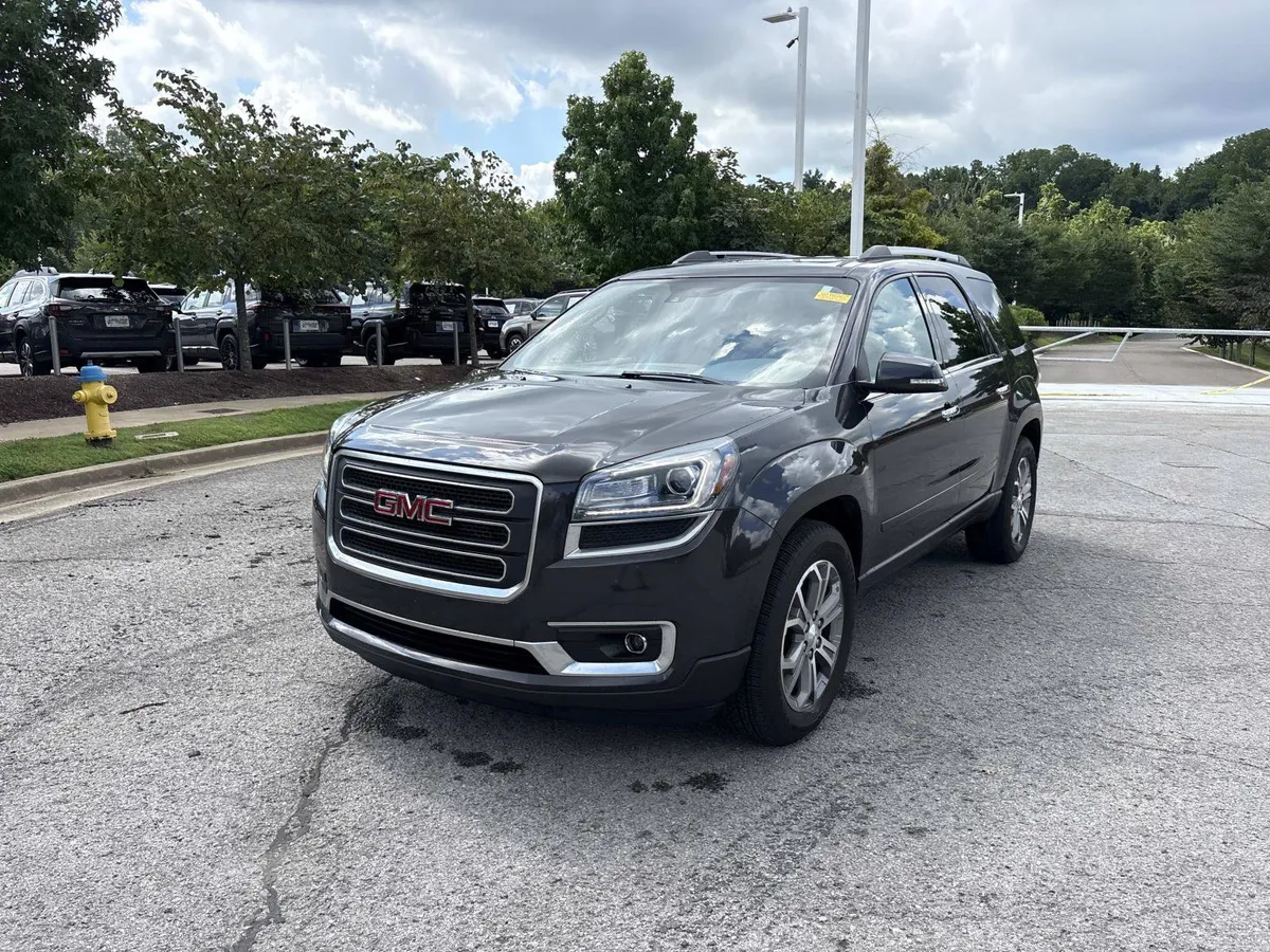 2014 GMC Acadia SLT thumbnail 2