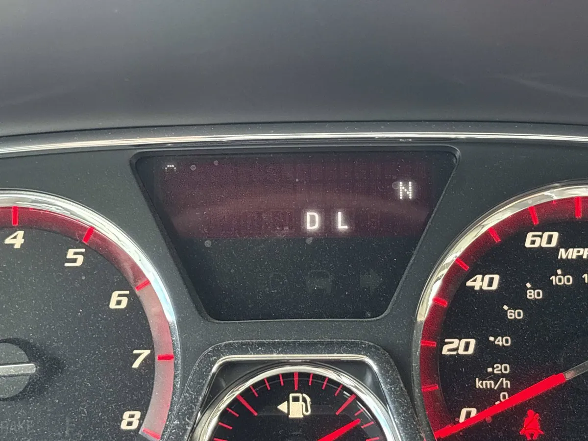 2014 GMC Acadia SLT thumbnail 24
