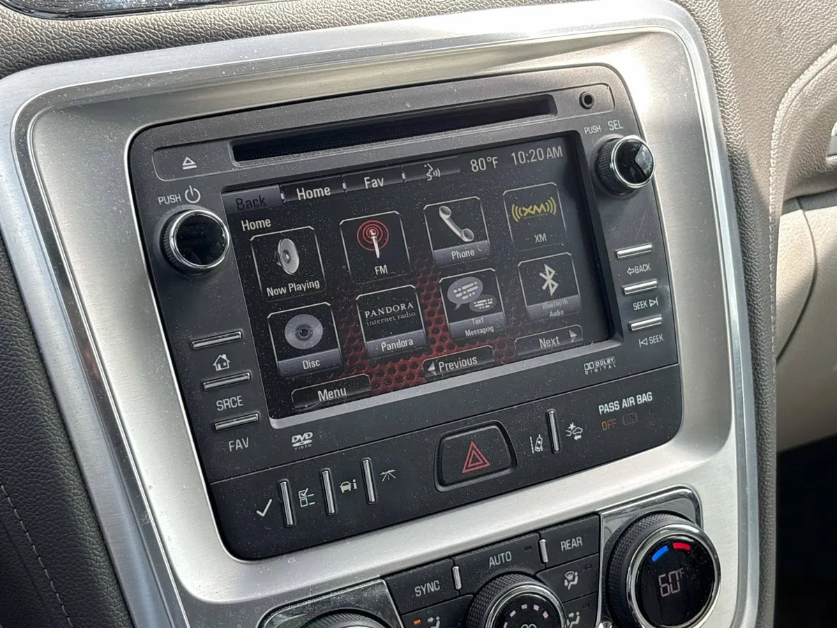 2014 GMC Acadia SLT thumbnail 26