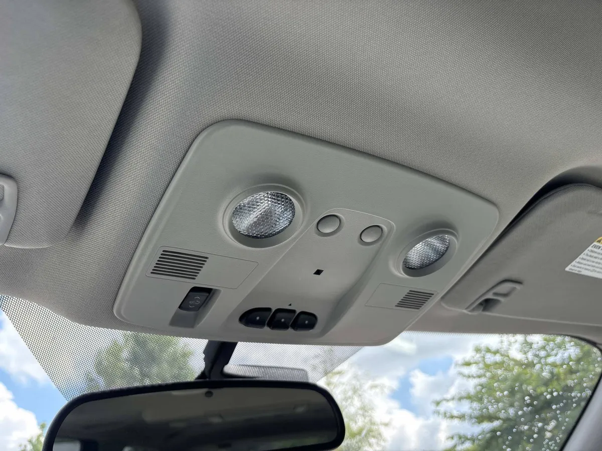 2014 GMC Acadia SLT thumbnail 28