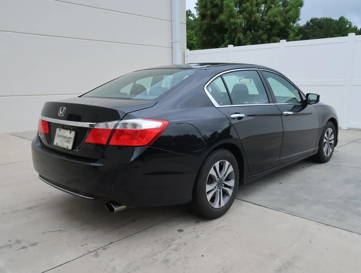 2014 Honda Accord LX thumbnail 10