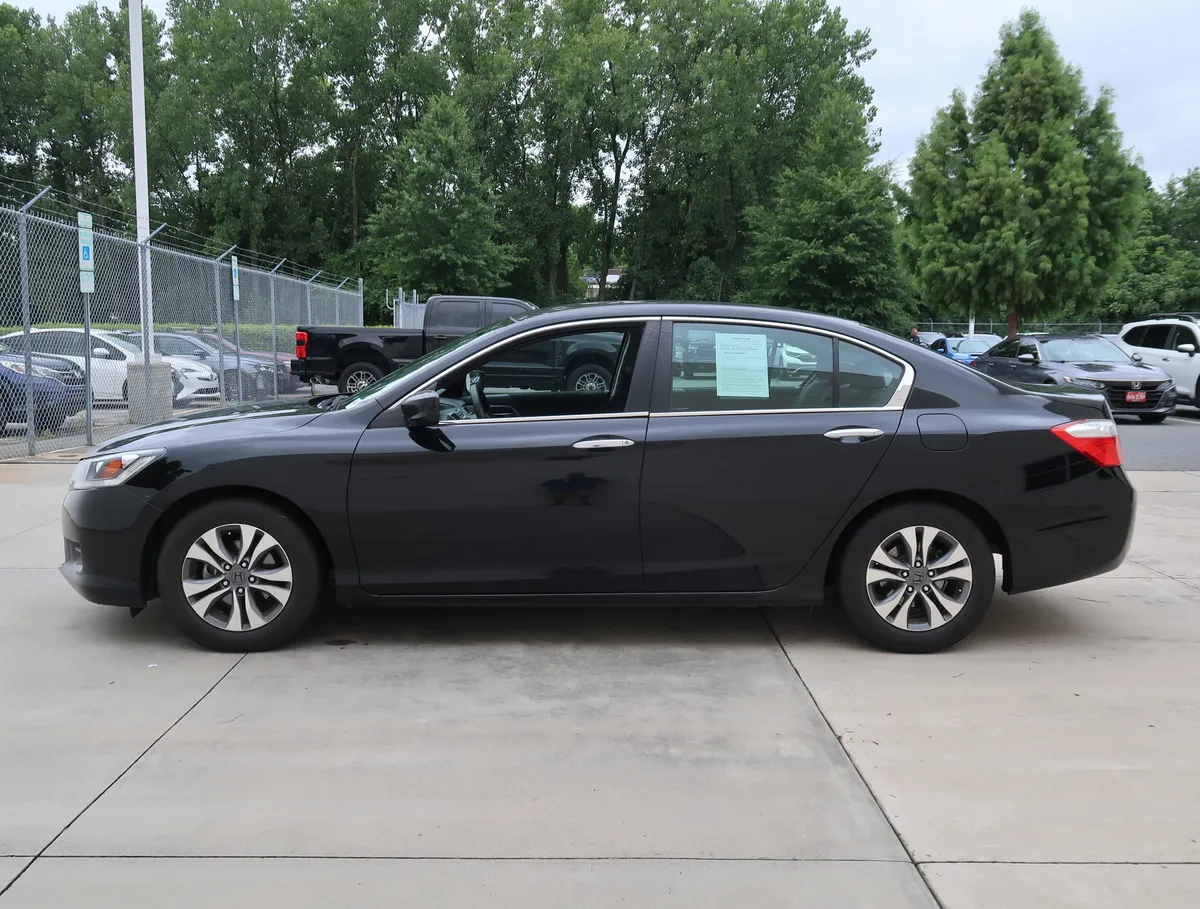 2014 Honda Accord LX thumbnail 7