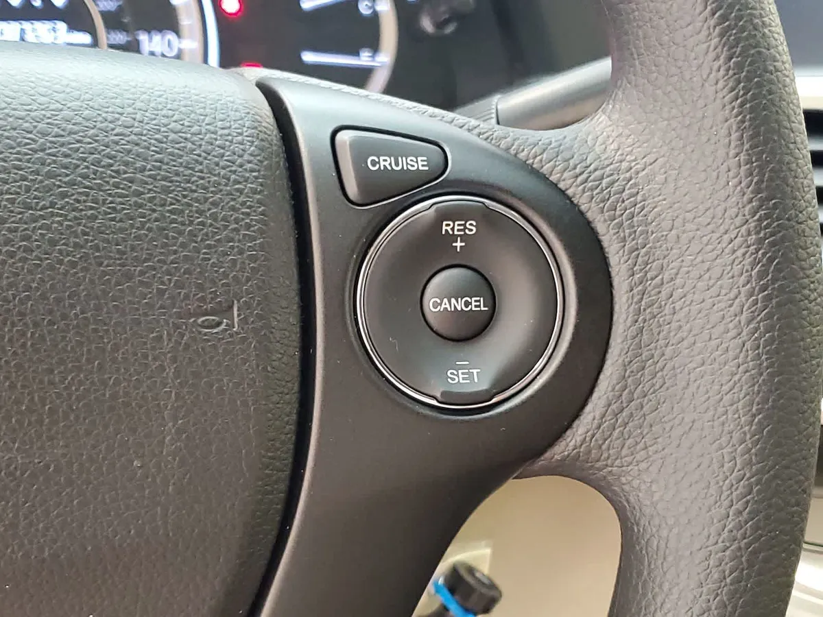 2014 Honda Accord LX thumbnail 10