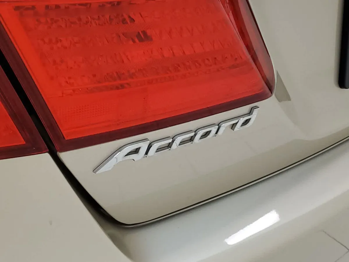 2014 Honda Accord LX thumbnail 19