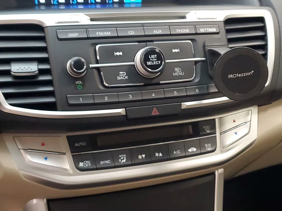 2014 Honda Accord LX thumbnail 29