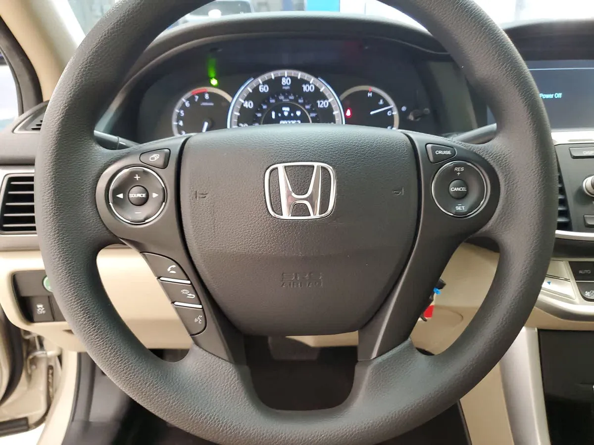 2014 Honda Accord LX thumbnail 8