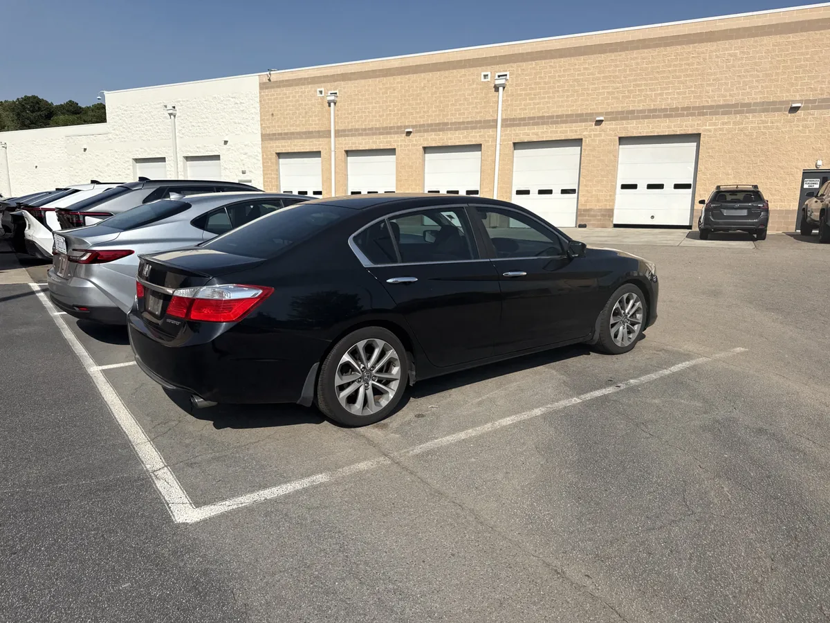 2014 Honda Accord Sport thumbnail 4