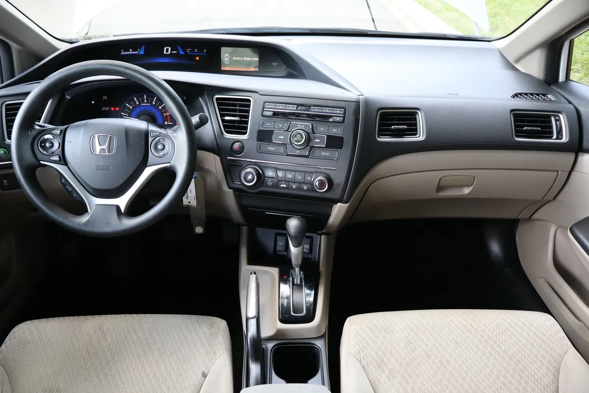 2014 Honda Civic LX thumbnail 11