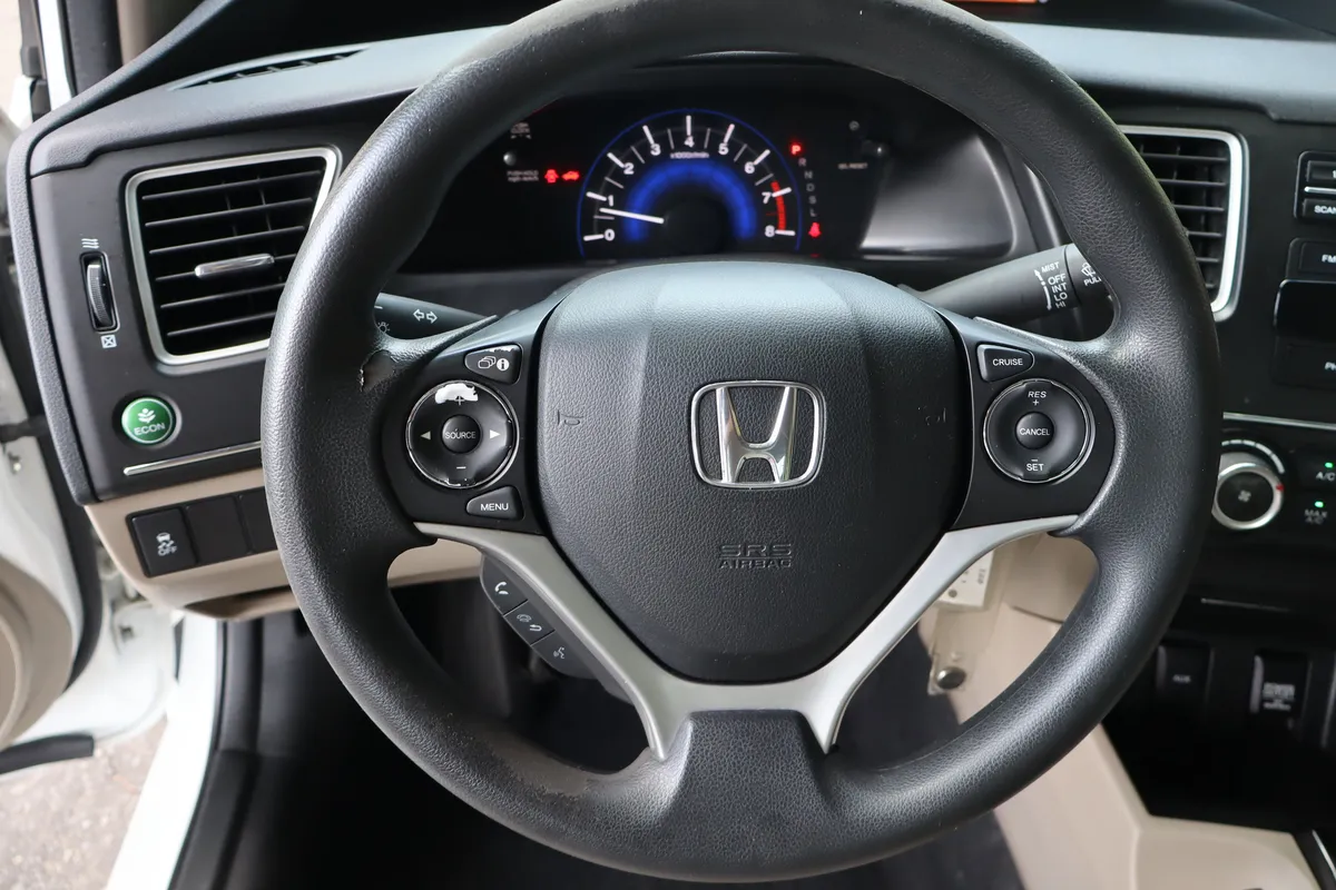 2014 Honda Civic LX thumbnail 16