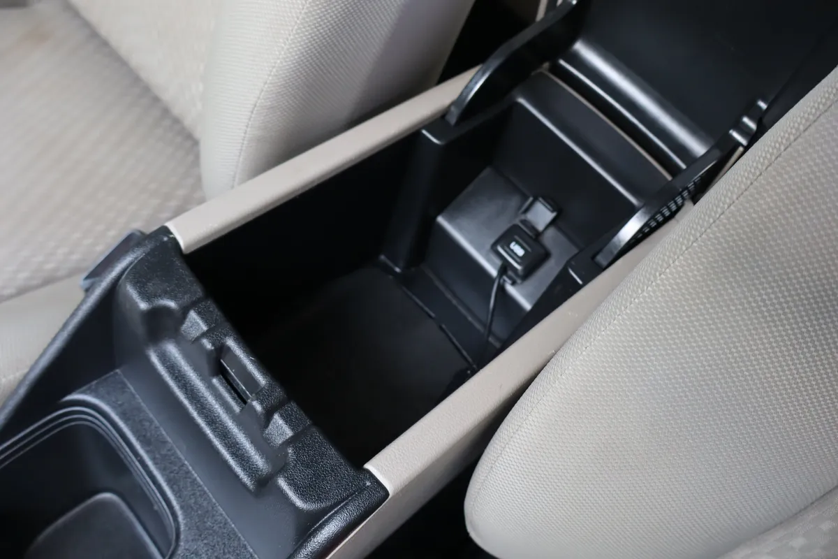 2014 Honda Civic LX thumbnail 22