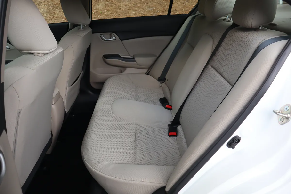 2014 Honda Civic LX thumbnail 29