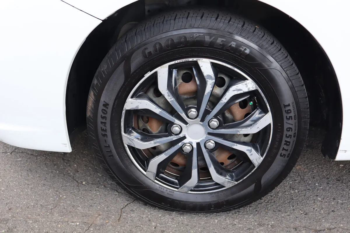 2014 Honda Civic LX thumbnail 34