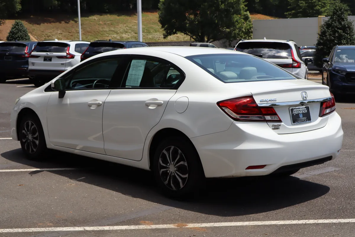 2014 Honda Civic LX thumbnail 7