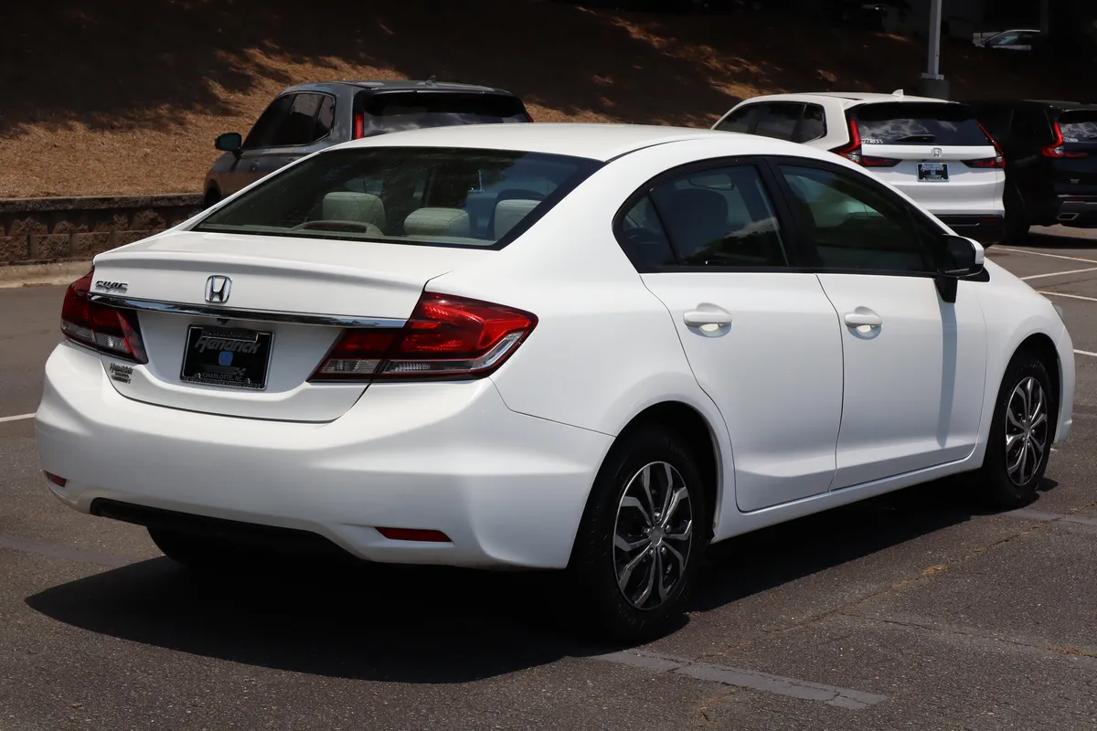 2014 Honda Civic LX thumbnail 9