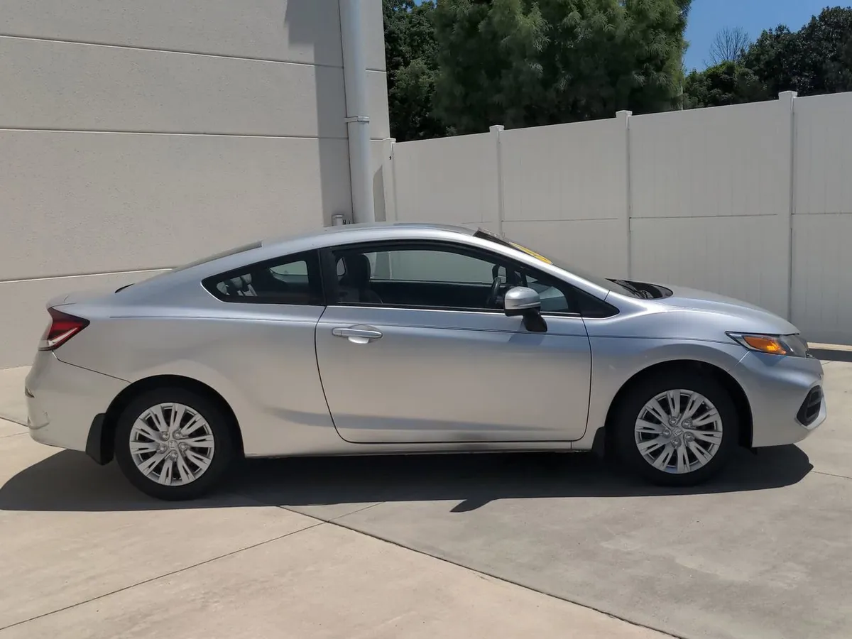 2014 Honda Civic LX thumbnail 10