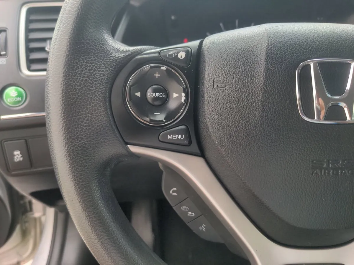 2014 Honda Civic LX thumbnail 18