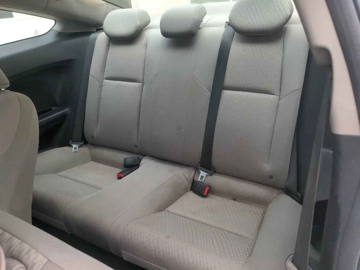 2014 Honda Civic LX thumbnail 29