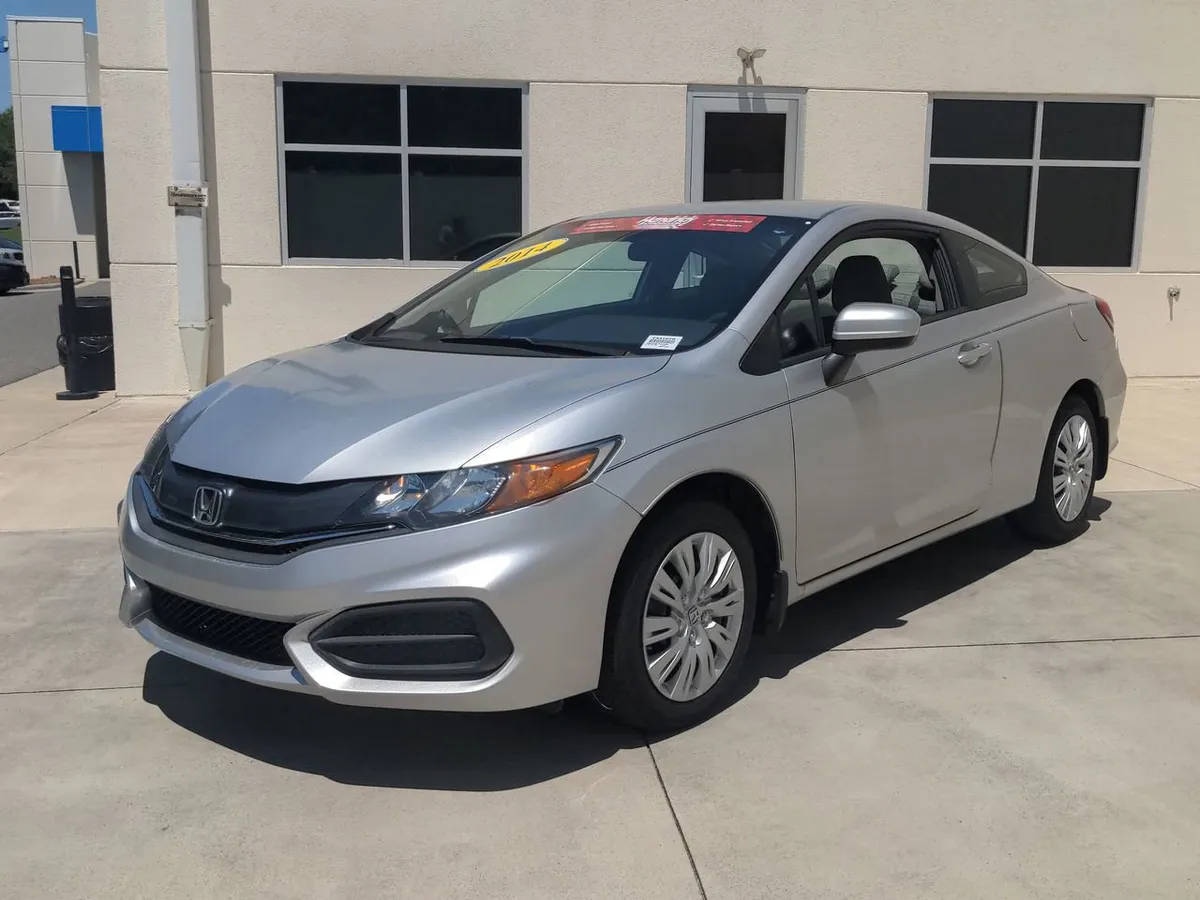 2014 Honda Civic LX thumbnail 4