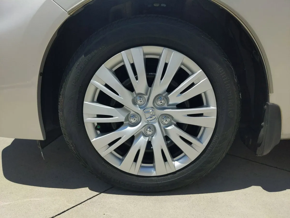 2014 Honda Civic LX thumbnail 43