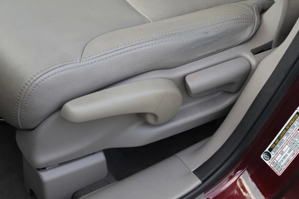 2014 Honda CR-V LX thumbnail 31
