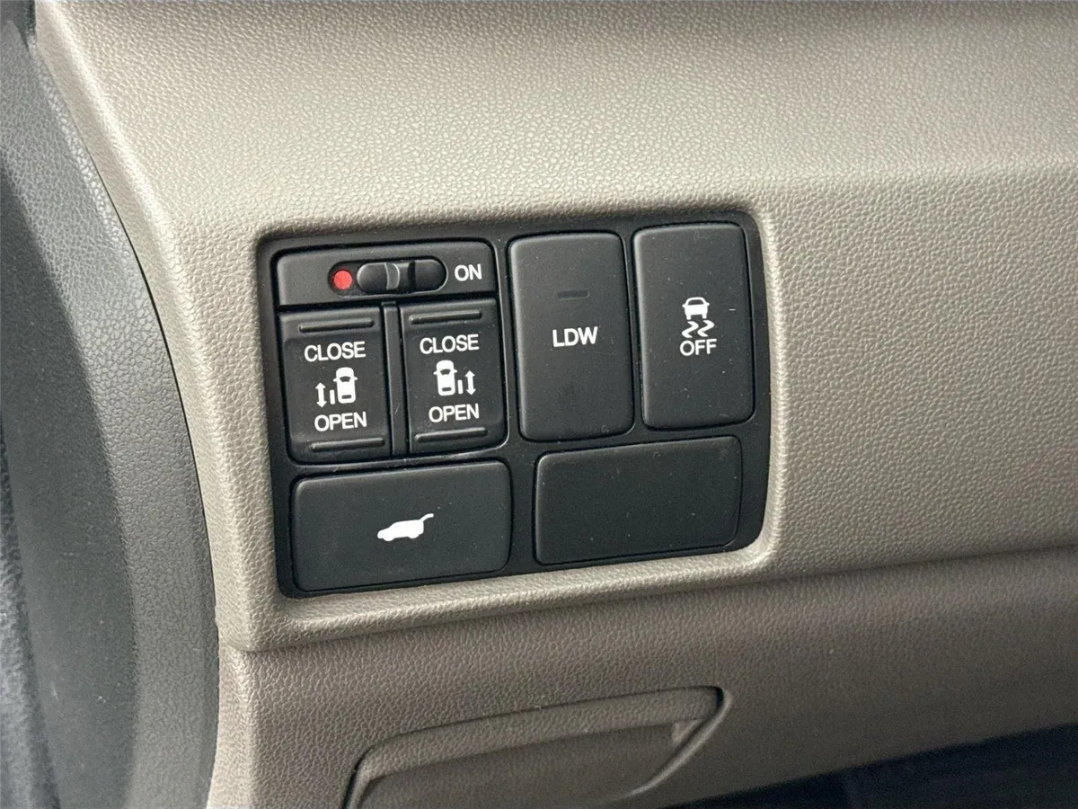 2014 Honda Odyssey EX-L thumbnail 14