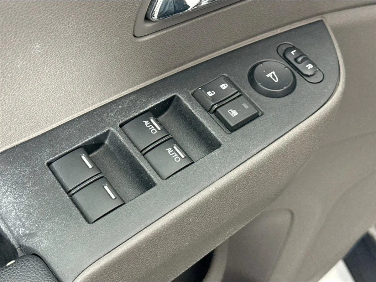 2014 Honda Odyssey EX-L thumbnail 27