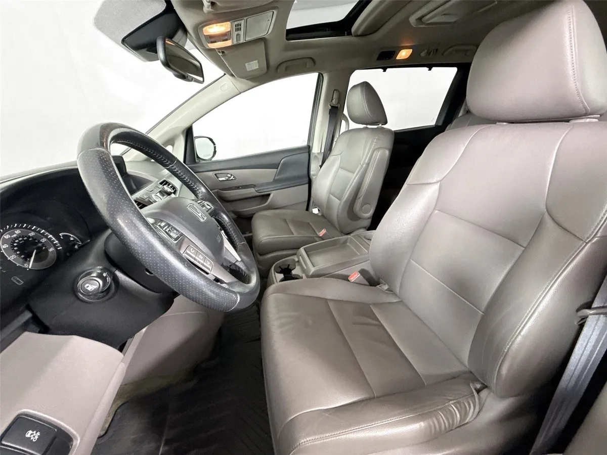 2014 Honda Odyssey EX-L thumbnail 3