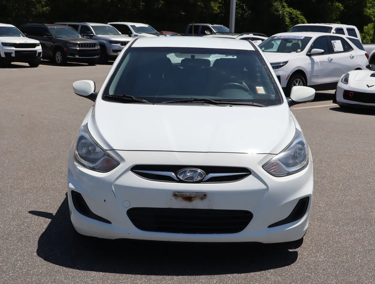2014 Hyundai Accent GS thumbnail 2