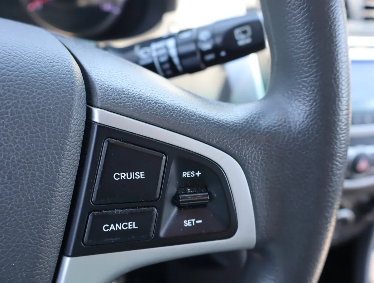 2014 Hyundai Accent GS thumbnail 21