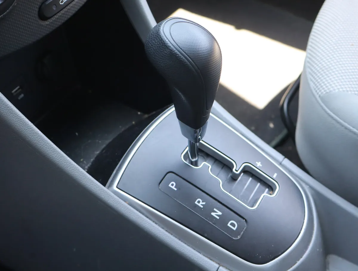 2014 Hyundai Accent GS thumbnail 28